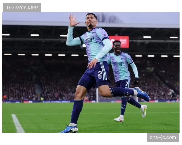 半场战报:阿森纳1-0暂领先巴萨,萨卡推射破门 半场战报:阿森纳1-0暂领先巴萨,萨卡推射破门